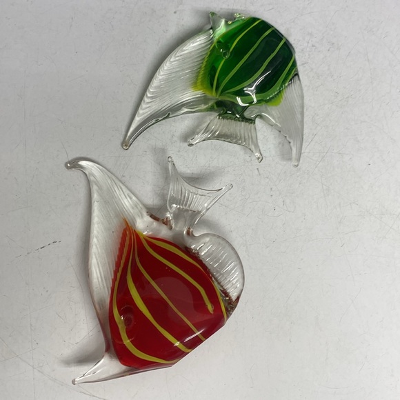 Handblown Glass Fish Paperweights Red Green Pair - Picture 8 of 15